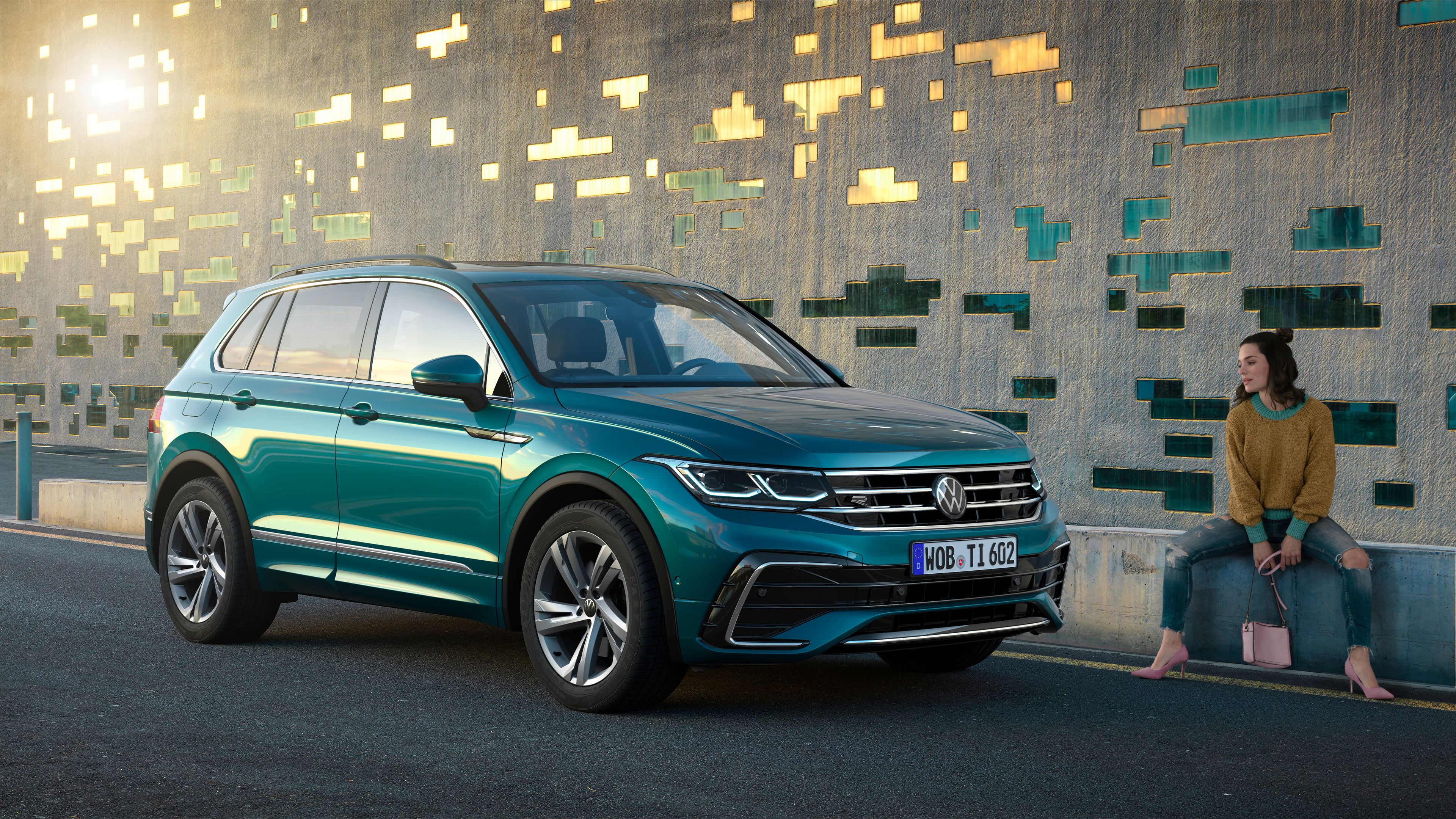 Світова прем'єра оновленого Tiguan та нового Tiguan R