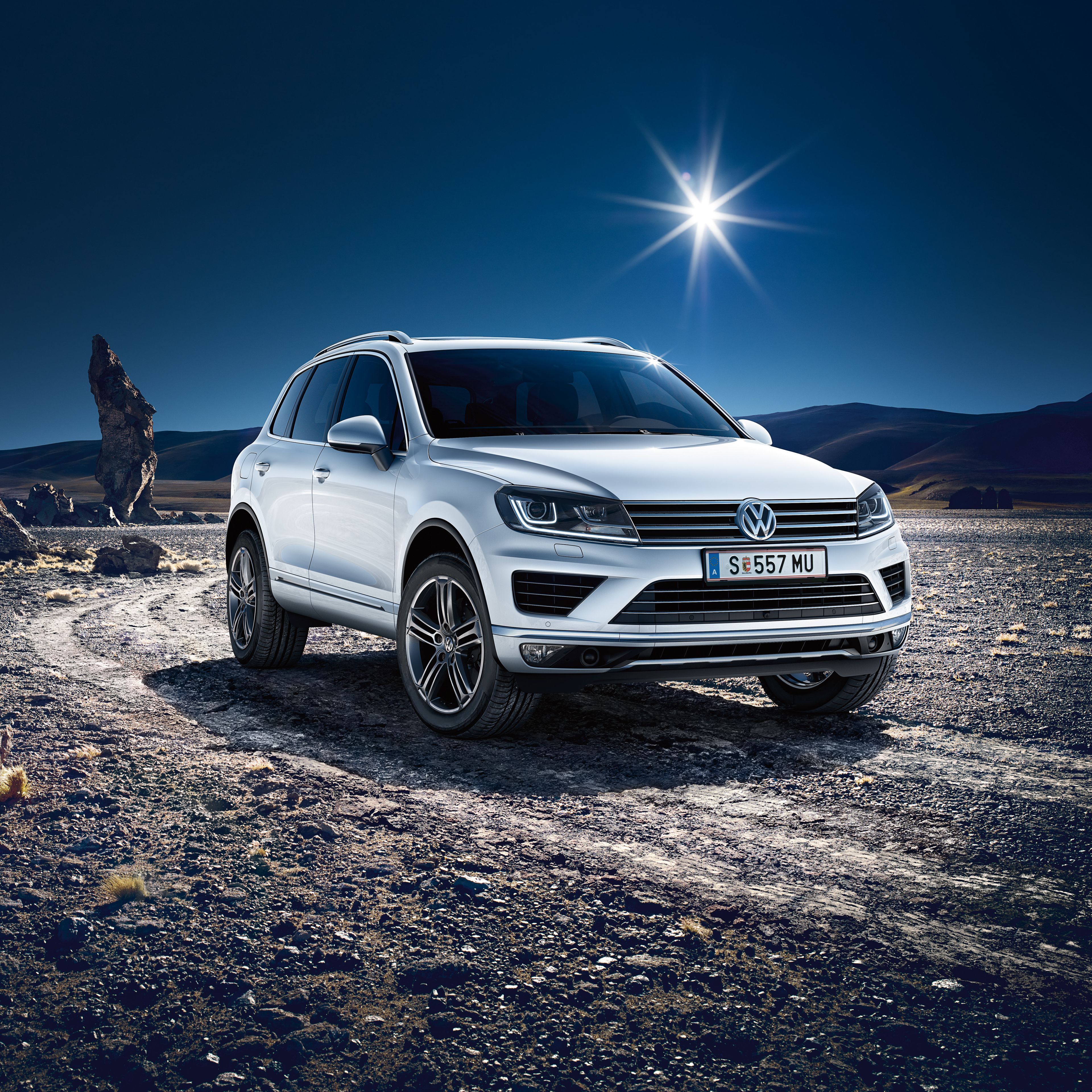 vw volkswagen touareg weiß frontansicht