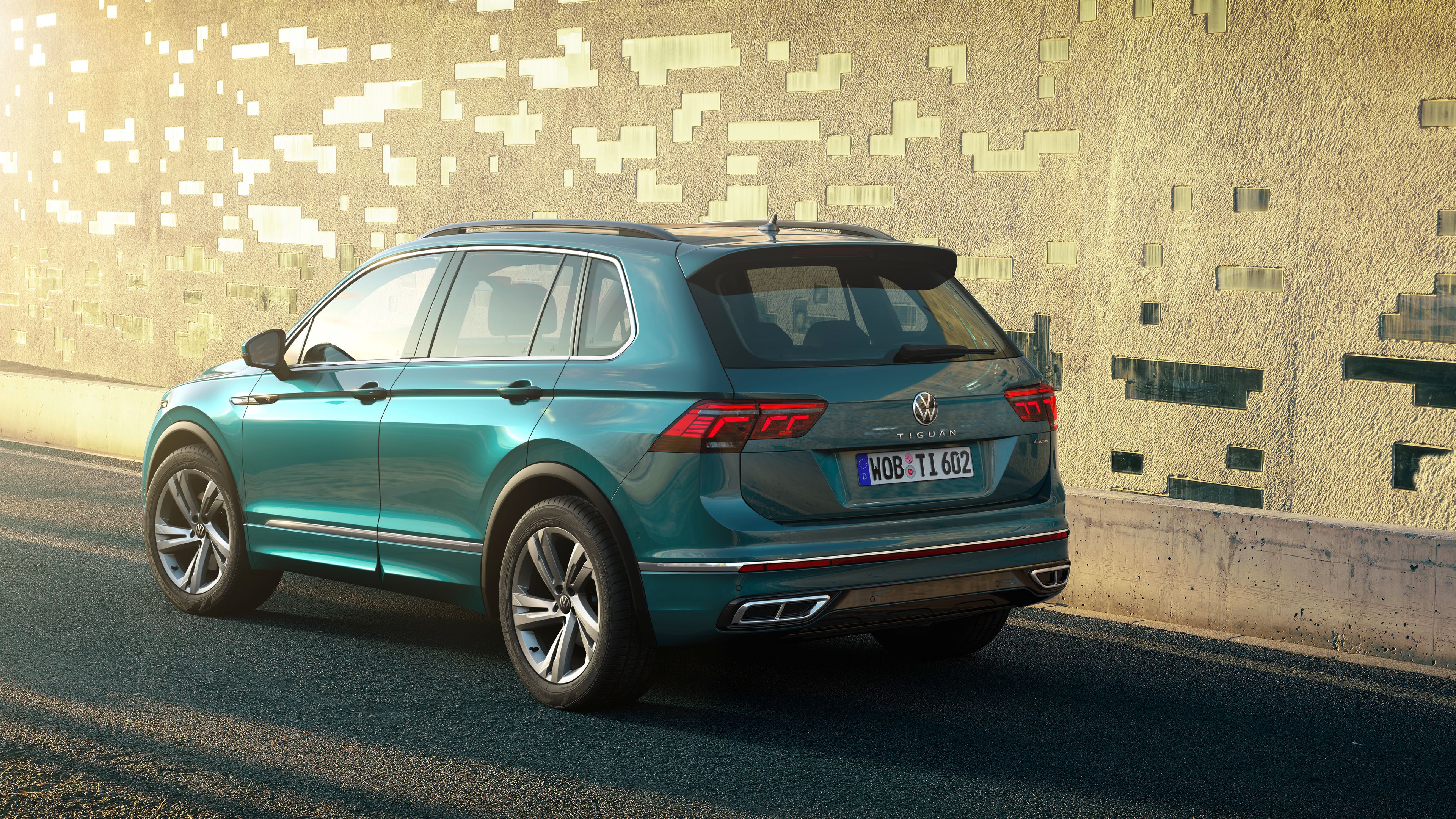 Світова прем'єра оновленого Tiguan та нового Tiguan R