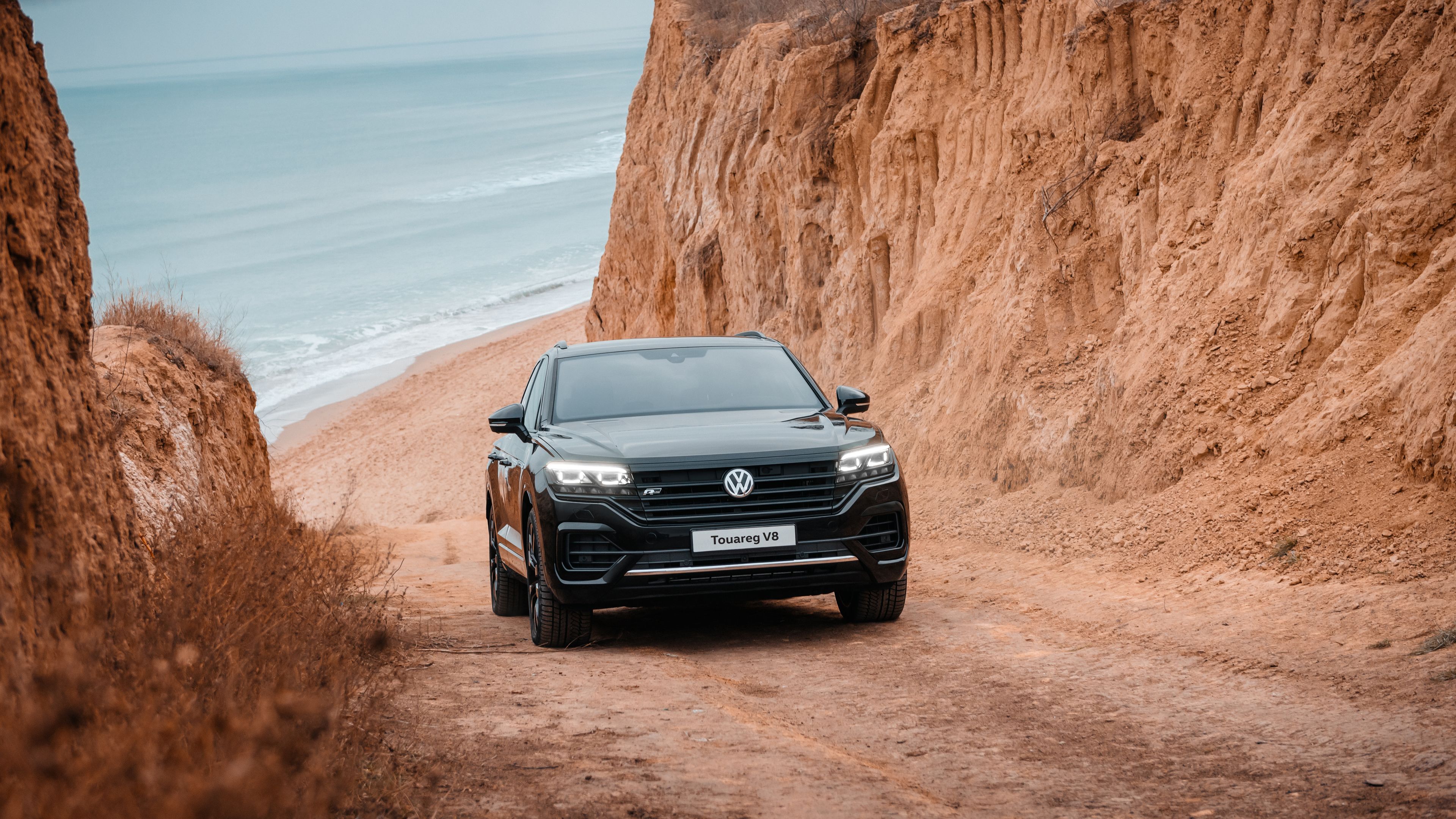 Нова версія Volkswagen Touareg V8